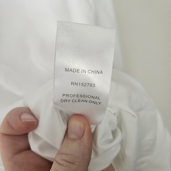 Anna Cate Meredith White Vneck dress Size M - Picture 5 of 8